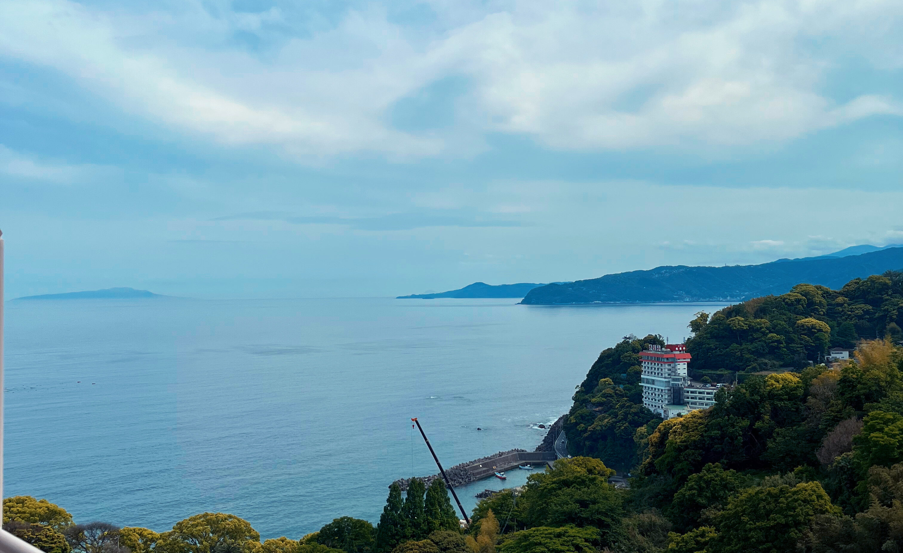 海を見渡し、落ち着いて過ごす純和風住宅【温泉あり】